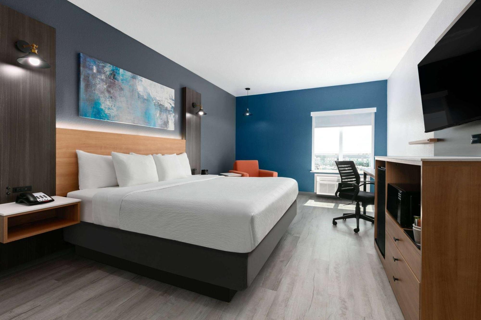 La Quinta Inn & Suites By Wyndham Ft Worth-Burleson Εξωτερικό φωτογραφία