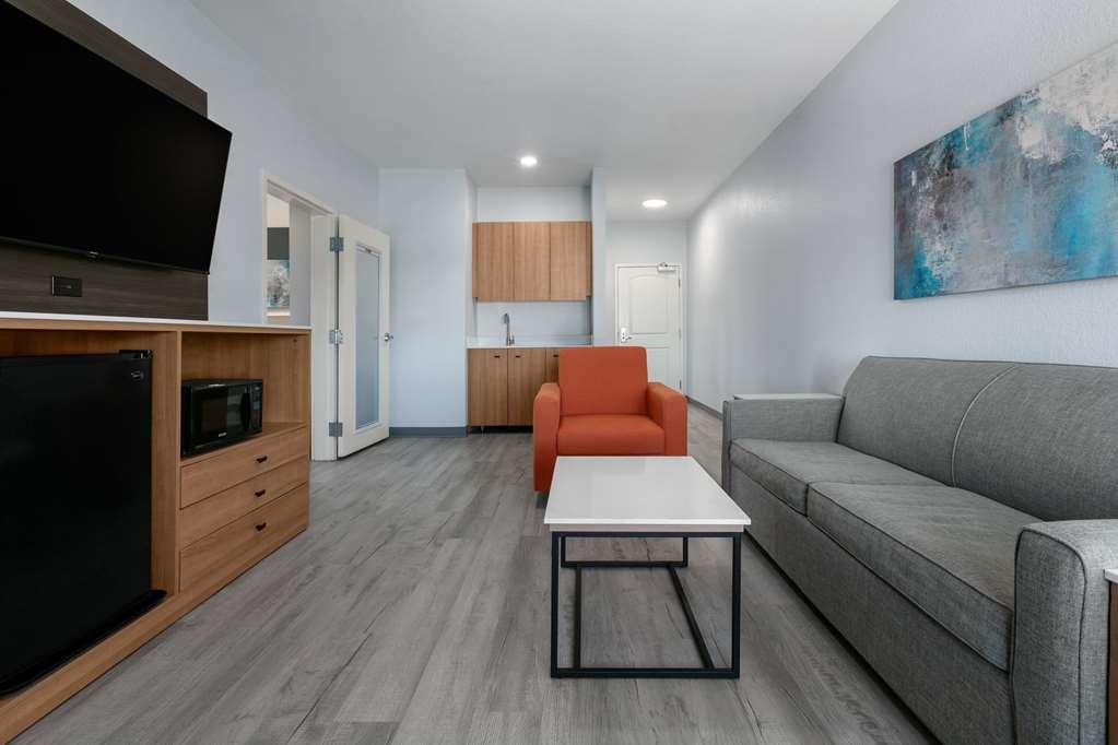 La Quinta Inn & Suites By Wyndham Ft Worth-Burleson Δωμάτιο φωτογραφία